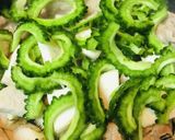 豚こまぎれ肉&茸のゴーヤーチャンプルー作り方2写真