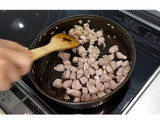豚塊肉でガッツリ！温玉豚塊丼★動画あり★作り方25写真