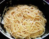 玉ねぎとニンニクのバター醤油パスタ作り方5写真