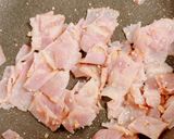 さらに卵黄で絡めて食べる濃厚カルボナーラ作り方3写真