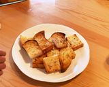 普通のガーリックトースト。パーティー料理作り方4写真