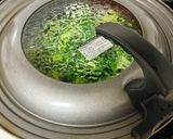 ブロッコリーはフライパンと塩麹で蒸し茹で作り方3写真