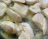 生姜と塩胡椒でししとうパプリカ鶏肉炒め作り方3写真