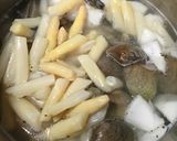 ホワイトアスパラと魚介のスープ作り方3写真
