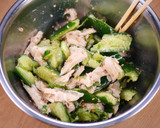 夏の副菜③きゅうりと蒸し鶏のゴマポン和え作り方3写真