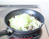食感いい【牛肉とキャベツのオイスター炒め作り方5写真