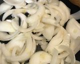 簡単エビと玉ねぎのペペロンチーノ作り方1写真