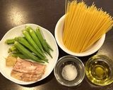 オクラとベーコンのガーリックパスタ作り方1写真