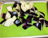 茄子と鶏のこっくり煮炒め作り方1写真