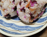 しば漬けと梅と白ごまおにぎり作り方1写真