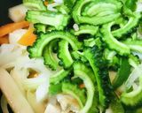 鶏肉とゴーヤーのカレーチャンプルー作り方1写真