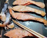 塩鮭と小松菜のカレー風味クリームパスタ作り方1写真