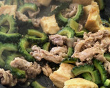 ゴーヤと厚揚げと豚肉こまの甘酢あん作り方4写真