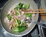ピーマンと豚こま肉のゴマ油醤油炒め作り方3写真