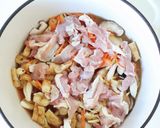 炊飯釜で手軽【鶏とキノコの炊き込みご飯】作り方3写真