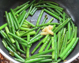 豚三枚肉とにんにくの芽の炒め物作り方6写真