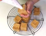 プチキューブ型で♪苺のシューパルフェ作り方13写真