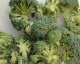 離乳食　もぐもぐ期　ブロッコリー作り方1写真