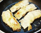 薄切り豚ロースのケチャ＆ソース重ね焼き。作り方6写真