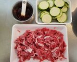 ズッキーニと牛肉のピリ辛炒め作り方1写真