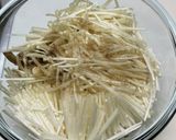 簡単きのこの醤油バター作り方1写真