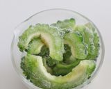 栄養満点♡ゴーヤとバナナのスムージー作り方1写真