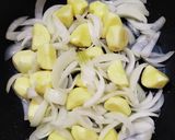 うちの味☆味噌でコク旨♪我が家の肉じゃが作り方11写真