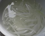 不器用玉ねぎときゅうりの和え物作り方1写真