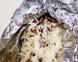 鮭のマヨチーズホイル焼き♪包みを開けたら作り方3写真