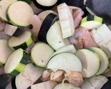 鶏もも肉とエビと夏野菜のココナッツカレー作り方5写真