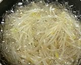 簡単♩胡麻油香る茹でもやし作り方1写真