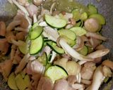 チキンとズッキーニのレモン風味パスタ作り方3写真