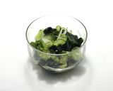 胡瓜・玉葱・若芽の酢の物作り方5写真
