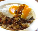 ベーコンとしめじのガーリック醤油目玉焼飯作り方6写真