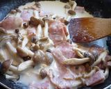 鮭とベーコンのクリームパスタしめじ入り作り方3写真