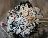 ワカメ振りかけとカニかまのパスタ作り方1写真