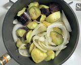 豚こま肉にナスと玉ネギと大葉の中華炒め作り方3写真