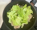 まな板不要！キャベツと鶏ひき肉ヘルシー丼作り方3写真
