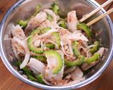豚バラとゴーヤと玉ねぎのおかか和えサラダ作り方5写真