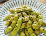 やみつき♡にんにくバター醤油の焼き枝豆作り方4写真