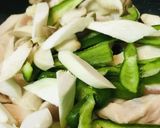 鶏肉と茸＆ピーマンのオイスターソース炒め作り方2写真