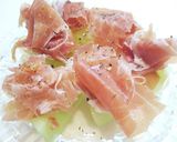 メロンと生ハムの前菜作り方3写真