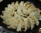 おいしい餃子を焼きましょう作り方6写真