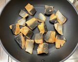 鮭のオイスターカレー炒め作り方3写真