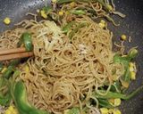 ツナふりかけ風味のカレー焼きそば　作り方4写真