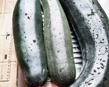 ズッキーニの皮の塩炒め作り方1写真