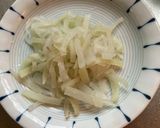 シャキシャキ山芋と大根の皮サラダ作り方3写真