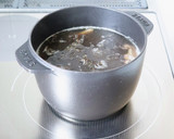 旨味たっぷり【もずくとごぼうのスープ】作り方5写真