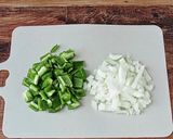 ☆簡単☆ご飯がすすむ！甘辛ピーマンそぼろ作り方1写真