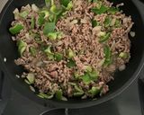 ☆簡単☆ご飯がすすむ！甘辛ピーマンそぼろ作り方4写真